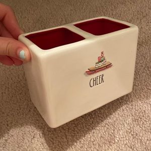 Rae Dunn toothbrush / toothpaste holder